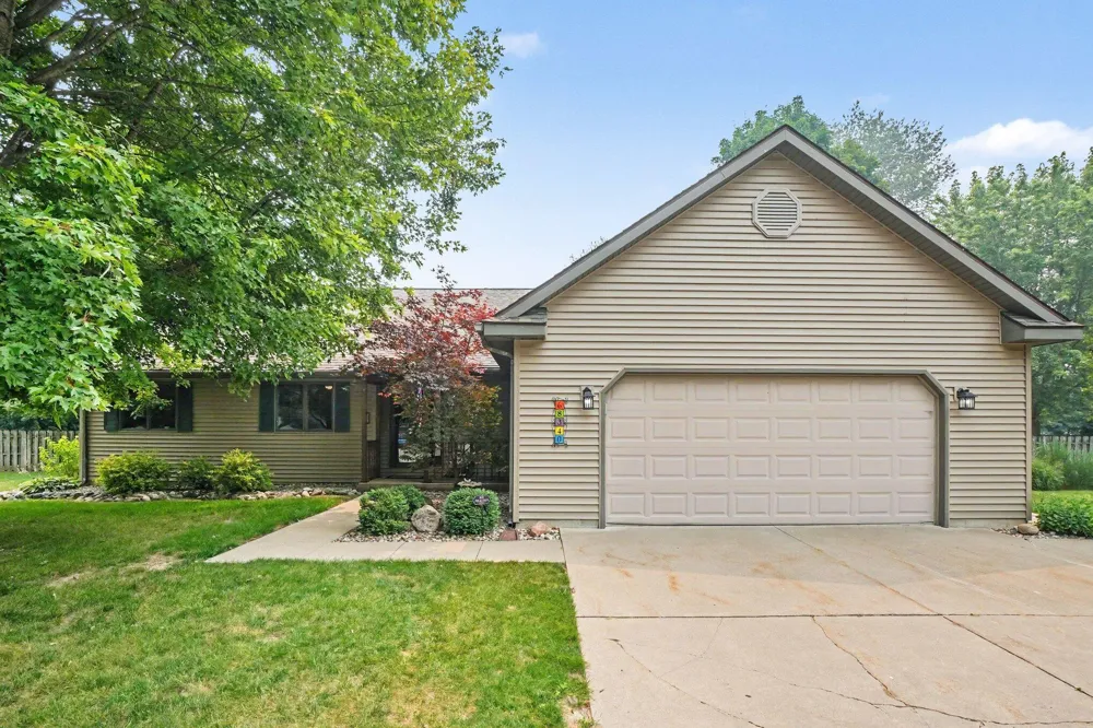 68340 Riverview Drive South Haven, MI 49090