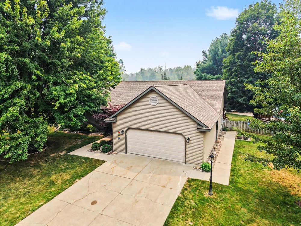 68340 Riverview Drive South Haven, MI 49090