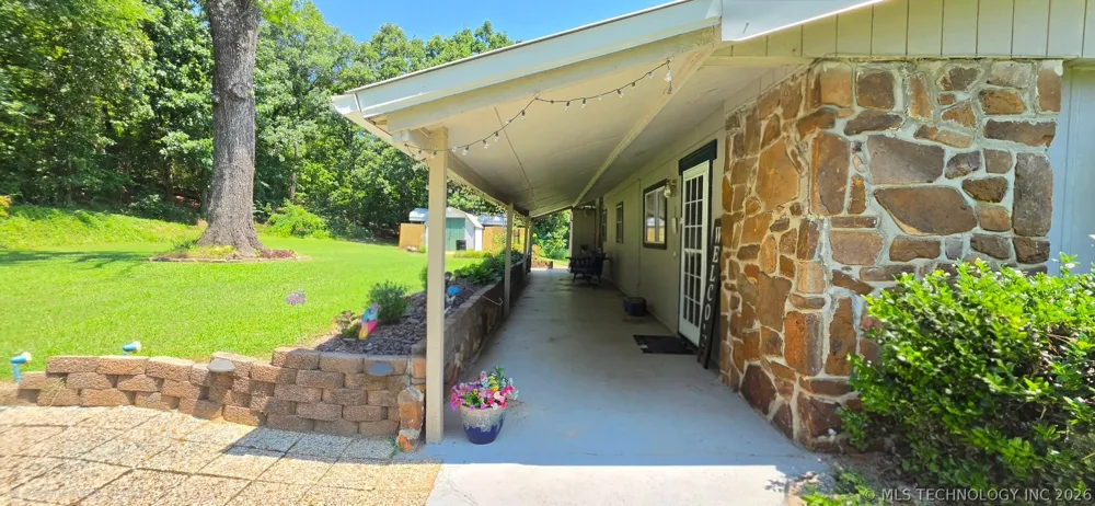 405 Woodward Circle Gore, OK 74435