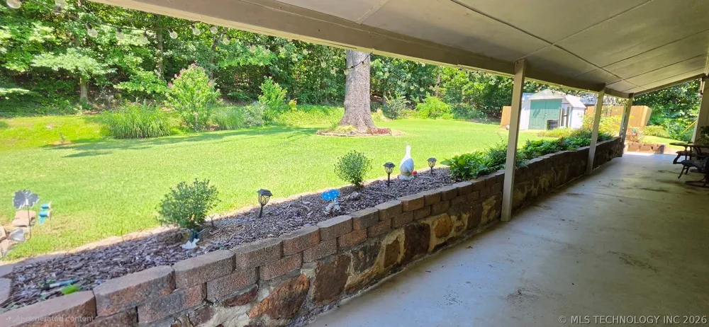 405 Woodward Circle Gore, OK 74435