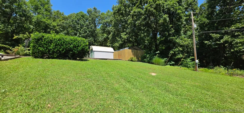 405 Woodward Circle Gore, OK 74435