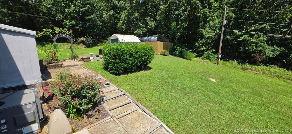 405 Woodward Circle Gore, OK 74435