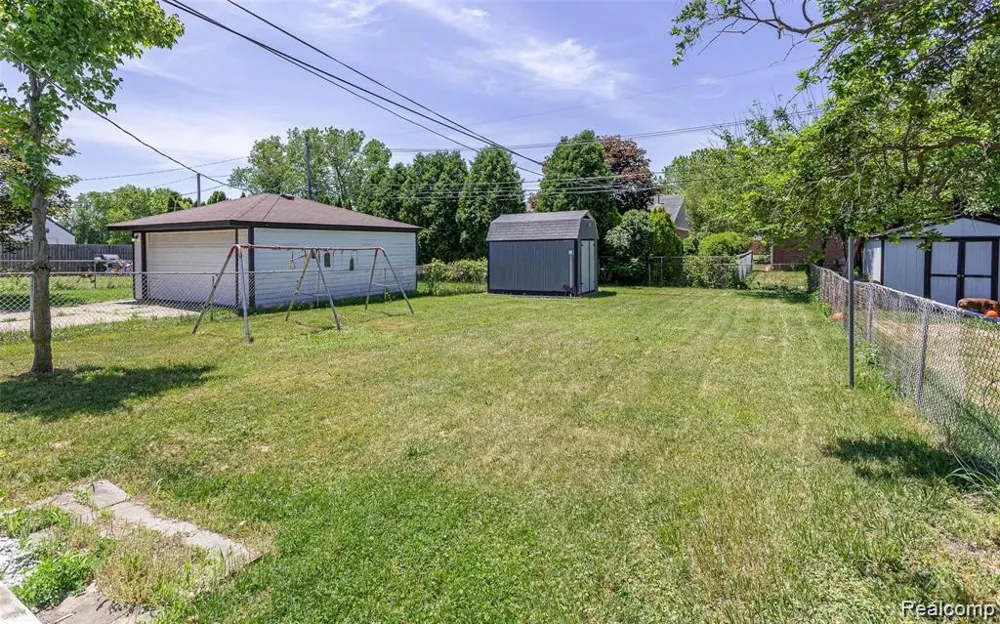 14390 Gage Street Taylor City, MI 48180