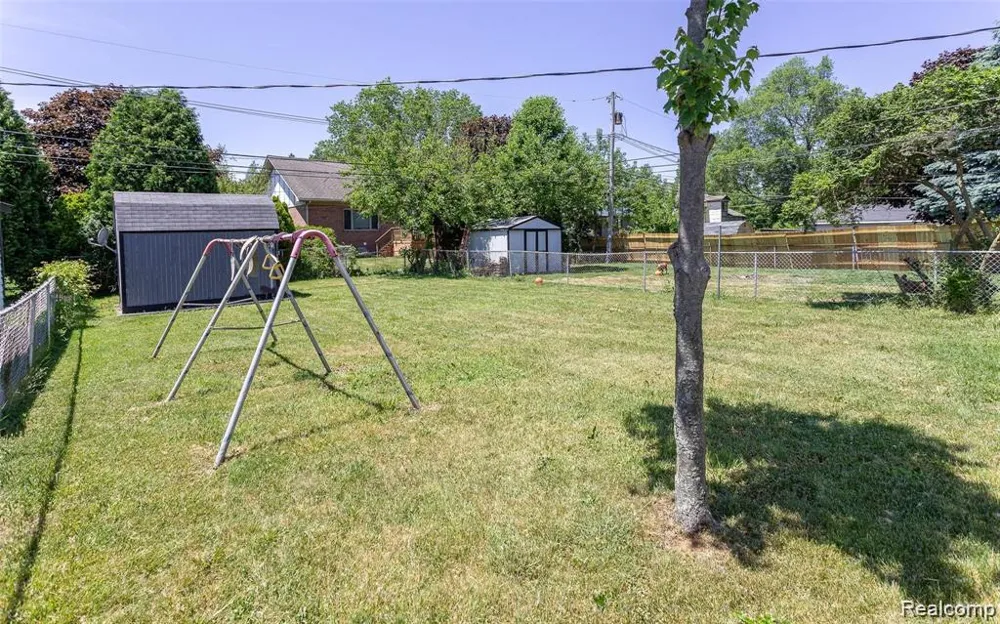 14390 Gage Street Taylor City, MI 48180