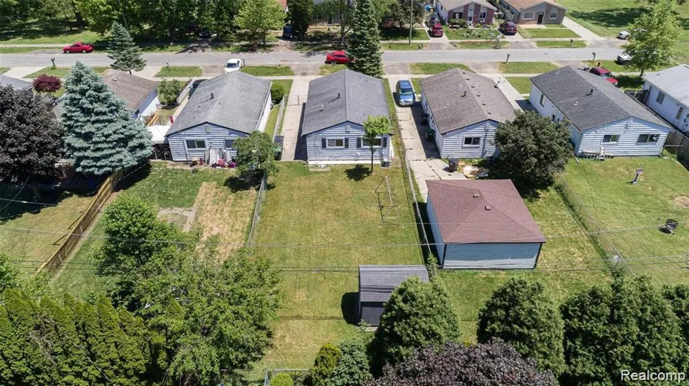 14390 Gage Street Taylor City, MI 48180