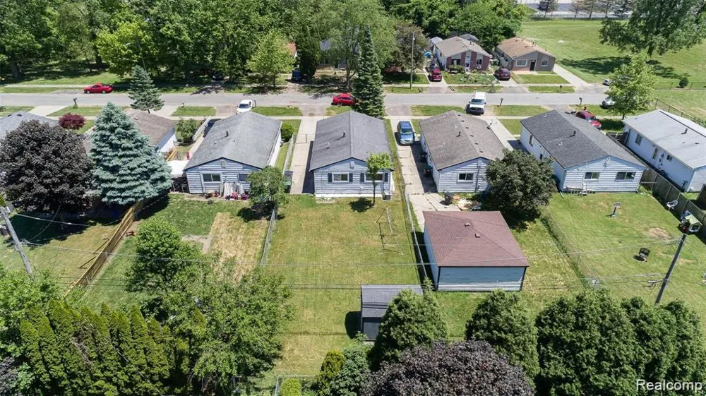 14390 Gage Street Taylor City, MI 48180