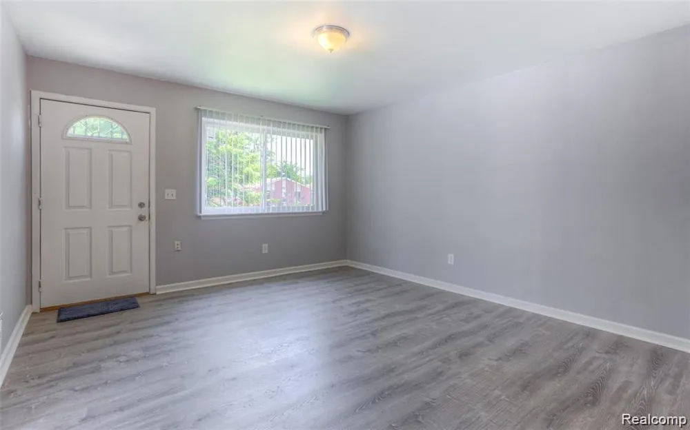 14390 Gage Street Taylor City, MI 48180