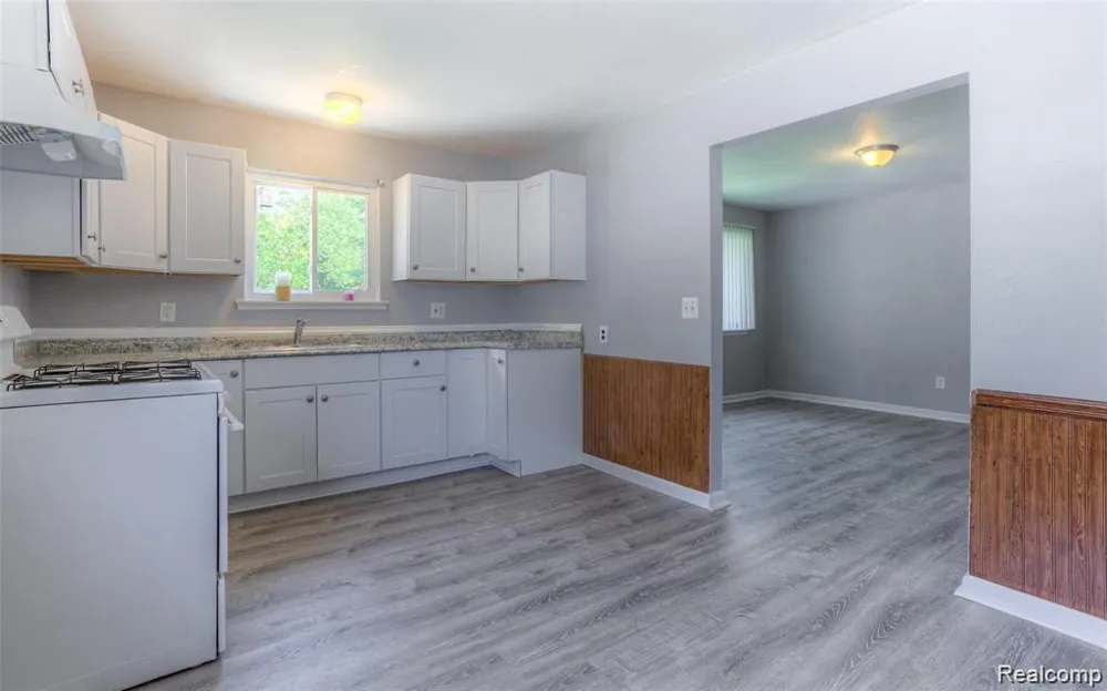 14390 Gage Street Taylor City, MI 48180