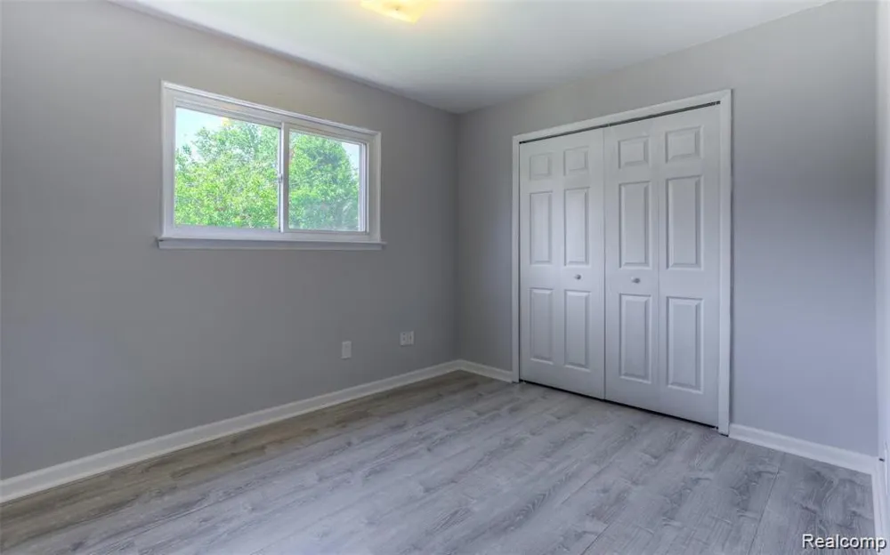 14390 Gage Street Taylor City, MI 48180