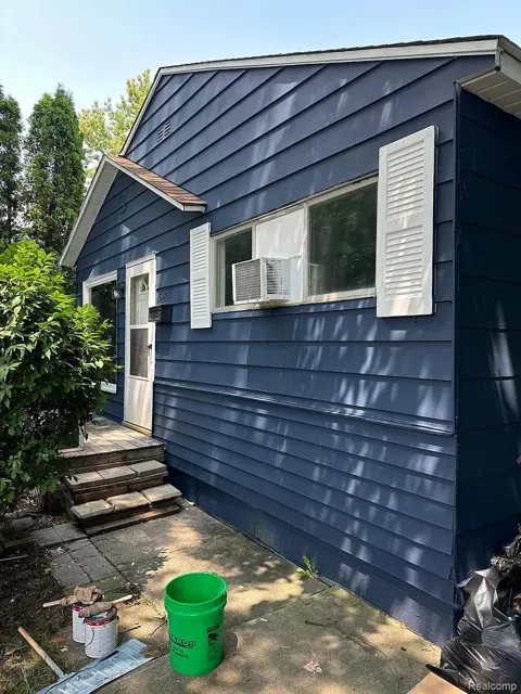 1580 University Avenue