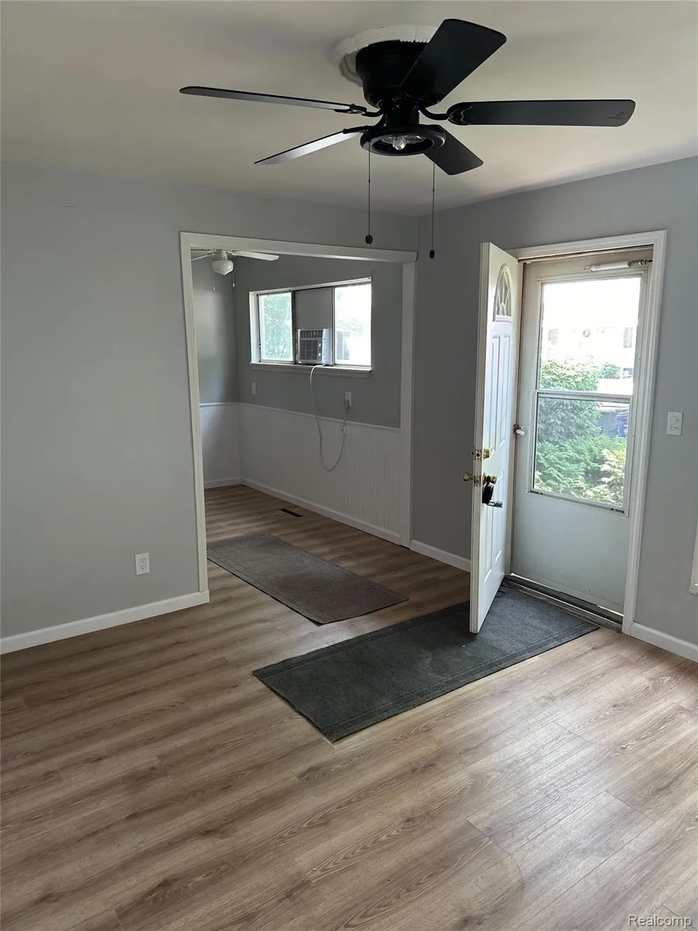 1580 University Avenue Lincoln Park City, MI 48146