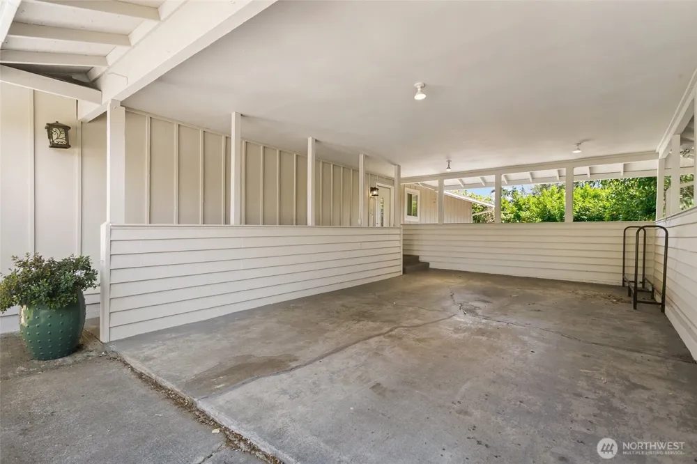5155 S 329th Place Auburn, WA 98001