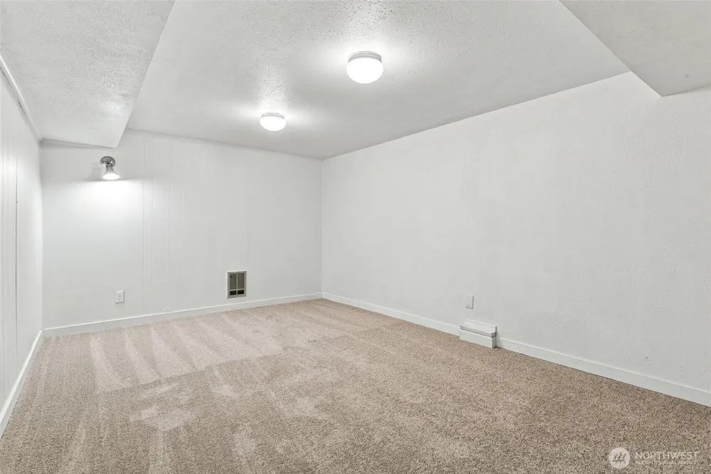 5155 S 329th Place Auburn, WA 98001