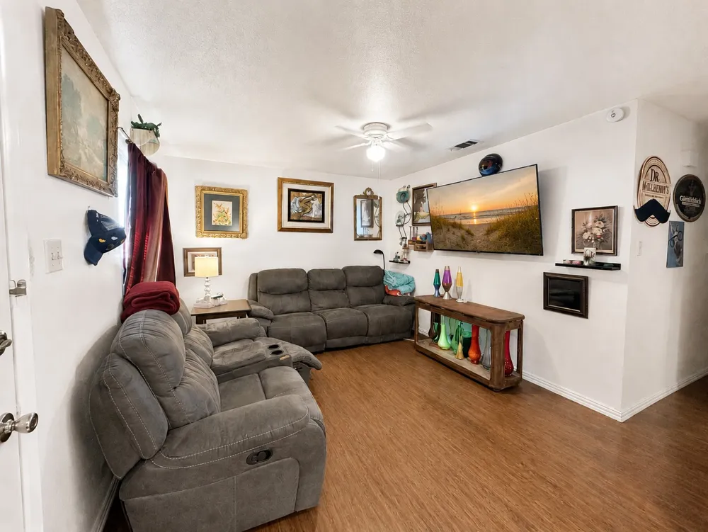 915 7th Street Sanger, TX 76266
