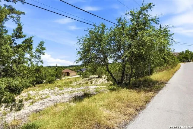 10803 Lake Park Dr Dripping Springs, TX 78620