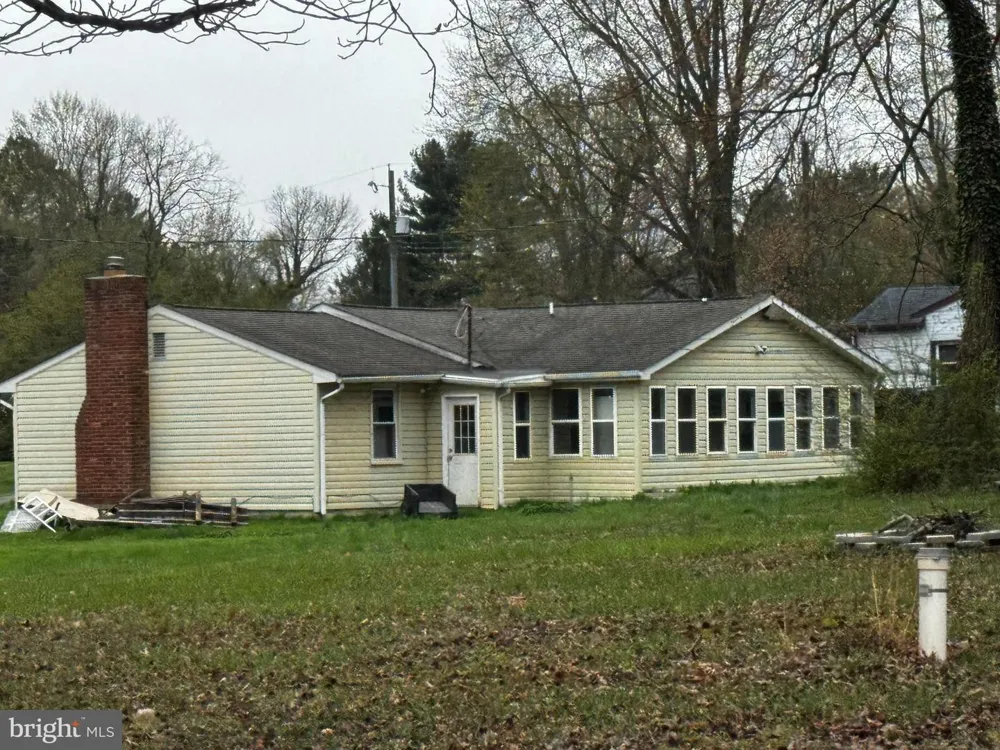 27 1ST AVENUE Elkton, MD 21921