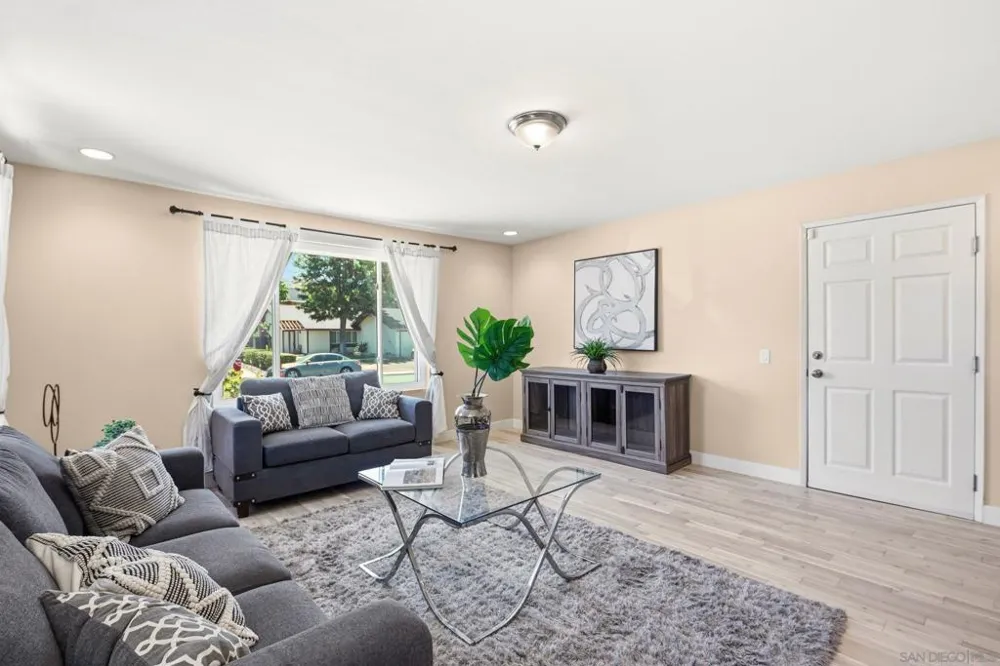 15377 Andorra Way San Diego, CA 92129