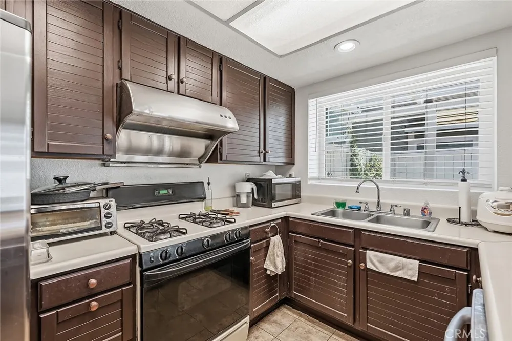 15879 Antelope Chino Hills, CA 91709