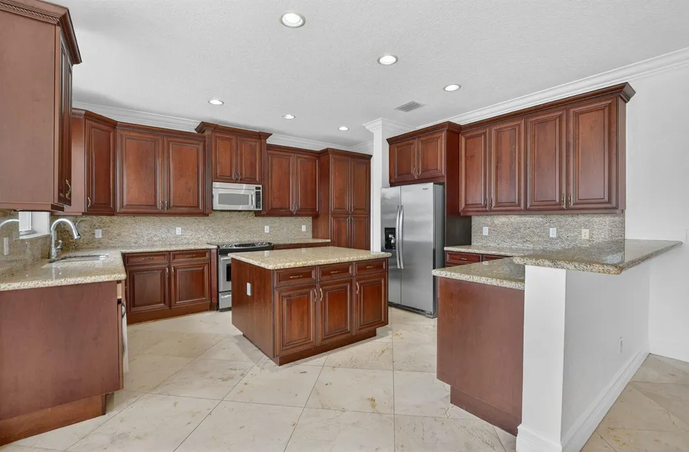 8326 Emerald Winds Circle Boynton Beach, FL 33473