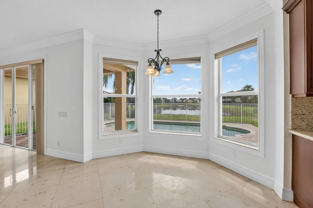 8326 Emerald Winds Circle Boynton Beach, FL 33473