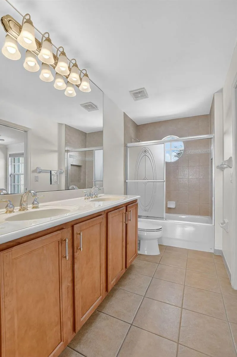 8326 Emerald Winds Circle Boynton Beach, FL 33473