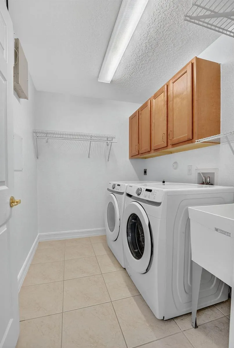 8326 Emerald Winds Circle Boynton Beach, FL 33473