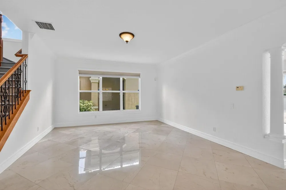 8326 Emerald Winds Circle Boynton Beach, FL 33473
