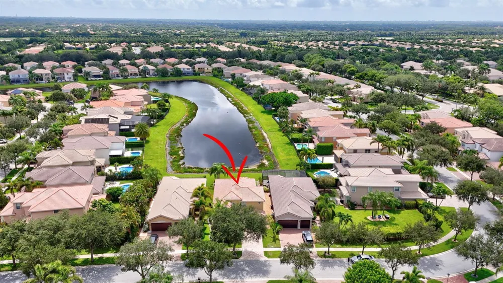 8326 Emerald Winds Circle Boynton Beach, FL 33473