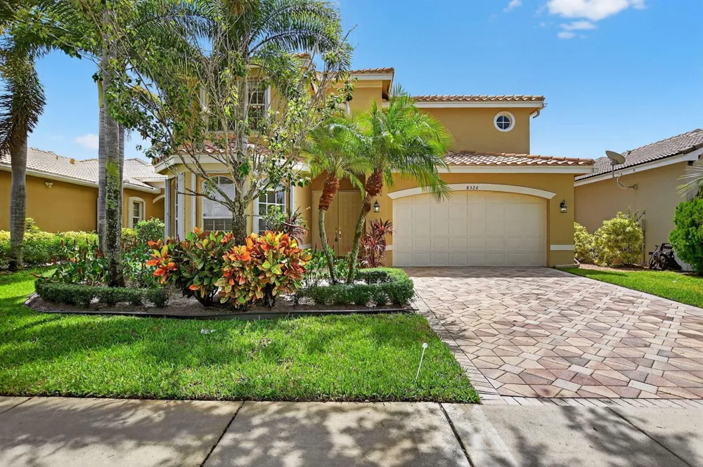 8326 Emerald Winds Circle Boynton Beach, FL 33473