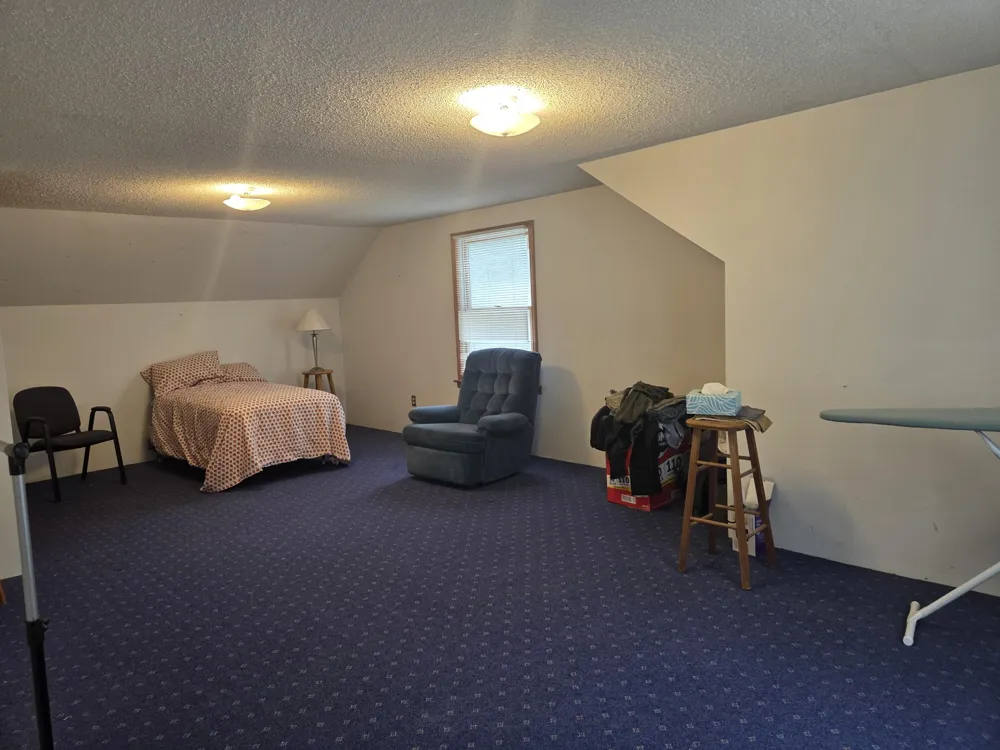7202 S Garlock Road Bloomer Township, MI 48811