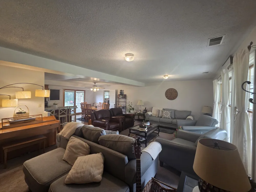 7202 S Garlock Road Bloomer Township, MI 48811