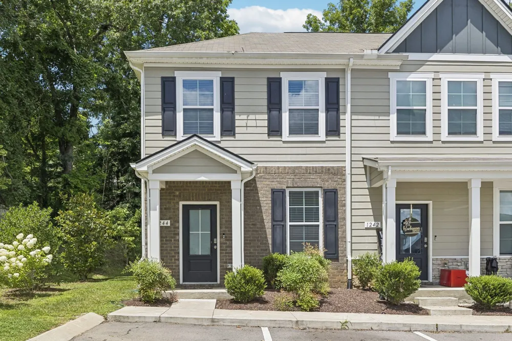 1244 Mason Dl Columbia, TN 38401