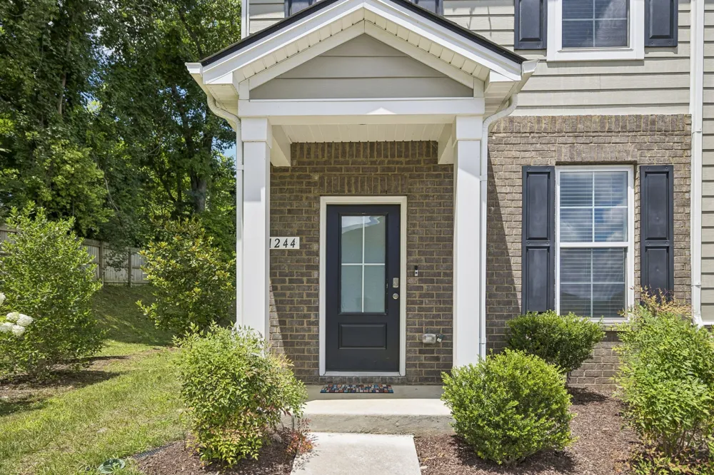 1244 Mason Dl Columbia, TN 38401