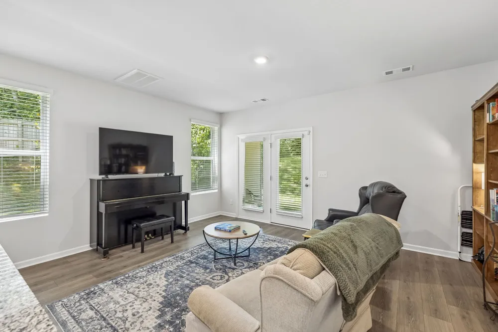 1244 Mason Dl Columbia, TN 38401
