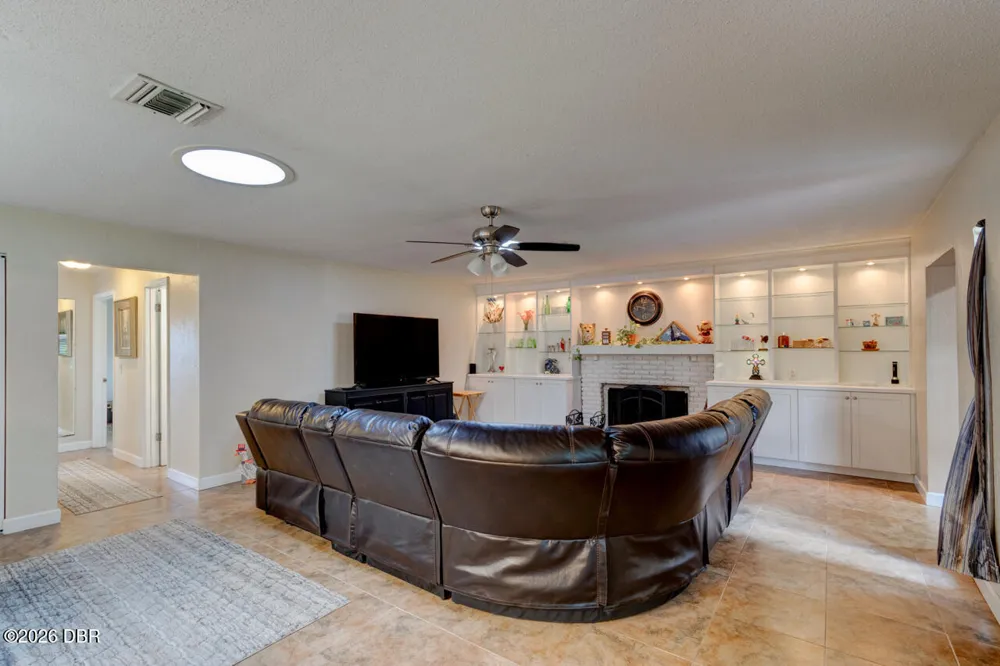 103 Dee Street New Smyrna Beach, FL 32168