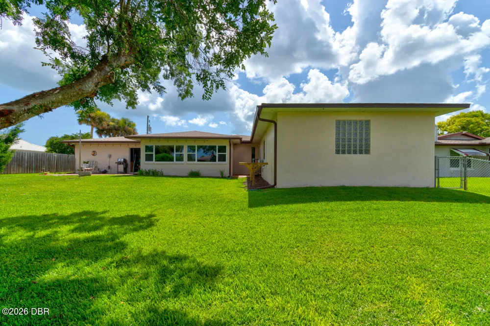 103 Dee Street New Smyrna Beach, FL 32168