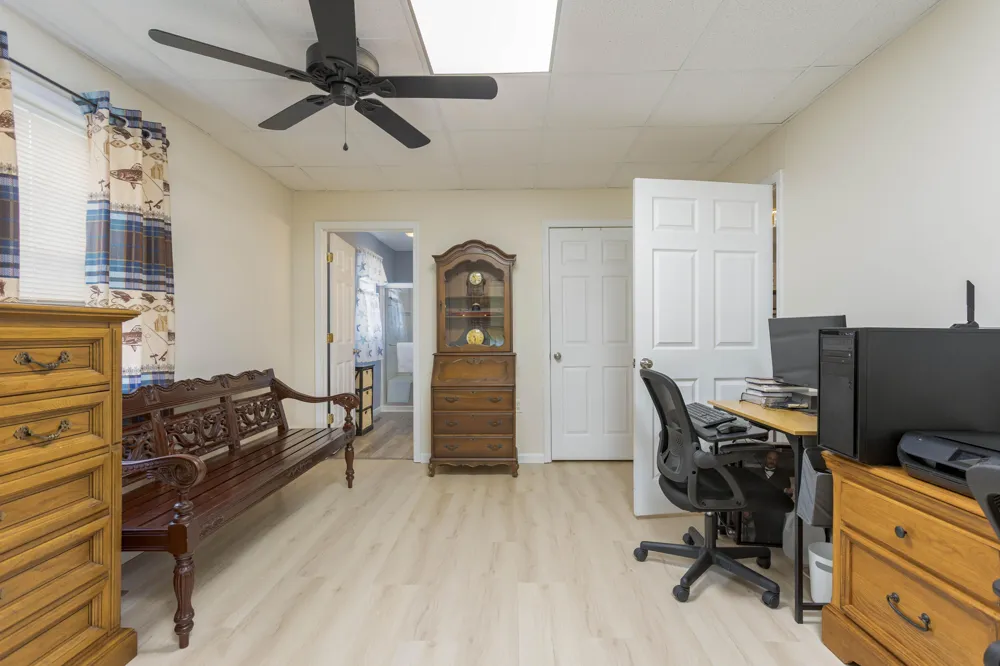 8664 Old Dixie Highway Spring City, TN 37381