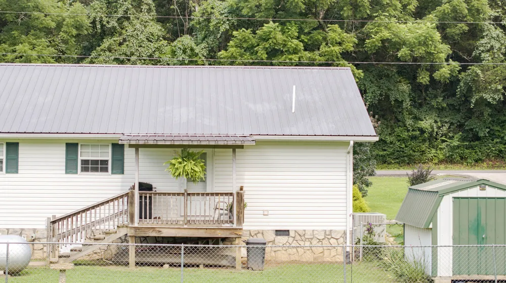 8664 Old Dixie Highway Spring City, TN 37381