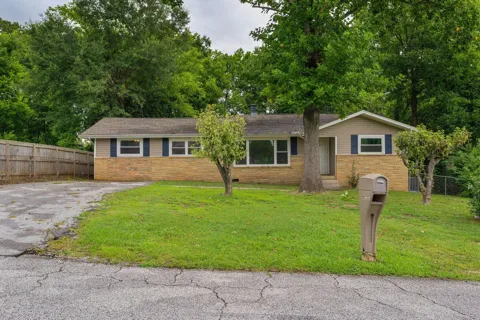 4519 Paw Trail