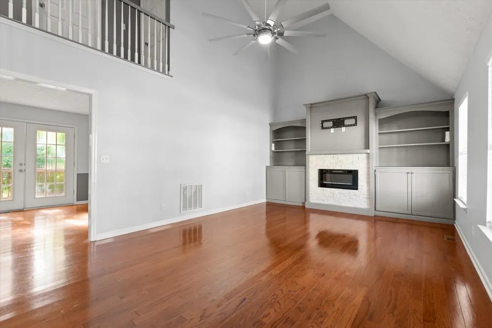 6955 Harvest Run Drive Harrison, TN 37341