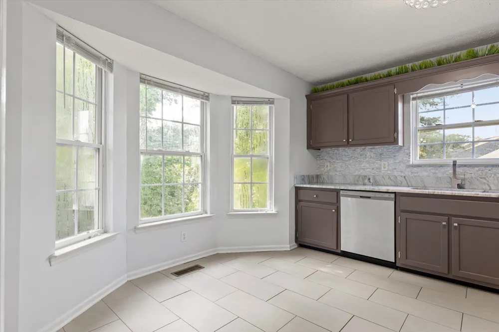 6955 Harvest Run Drive Harrison, TN 37341