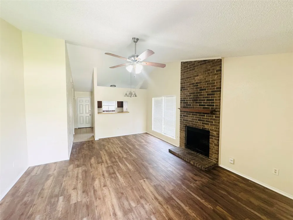 821 Denmark Drive Mesquite, TX 75149