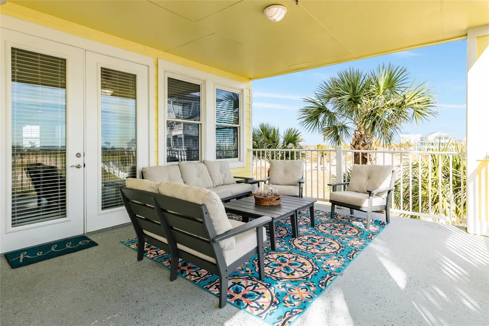 4111 Pointe West Drive #101 Galveston, TX 77554