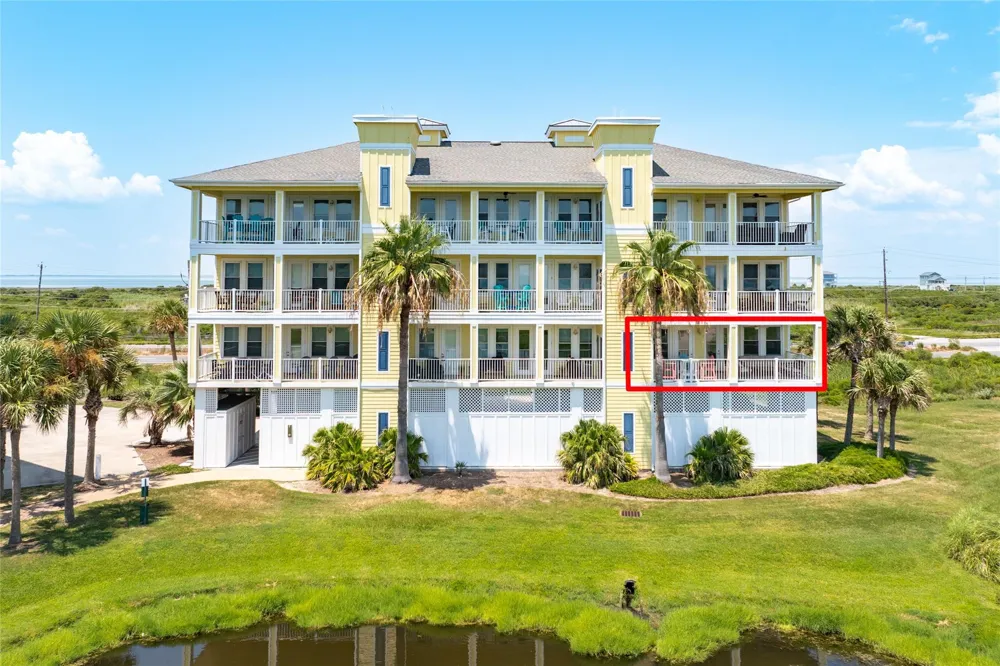 4111 Pointe West Drive #101 Galveston, TX 77554