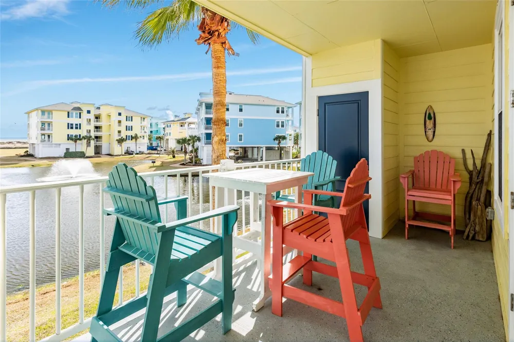 4111 Pointe West Drive #101 Galveston, TX 77554