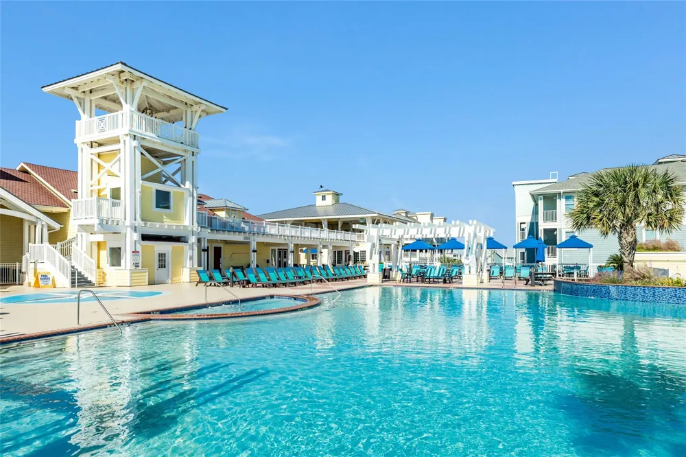 4111 Pointe West Drive #101 Galveston, TX 77554