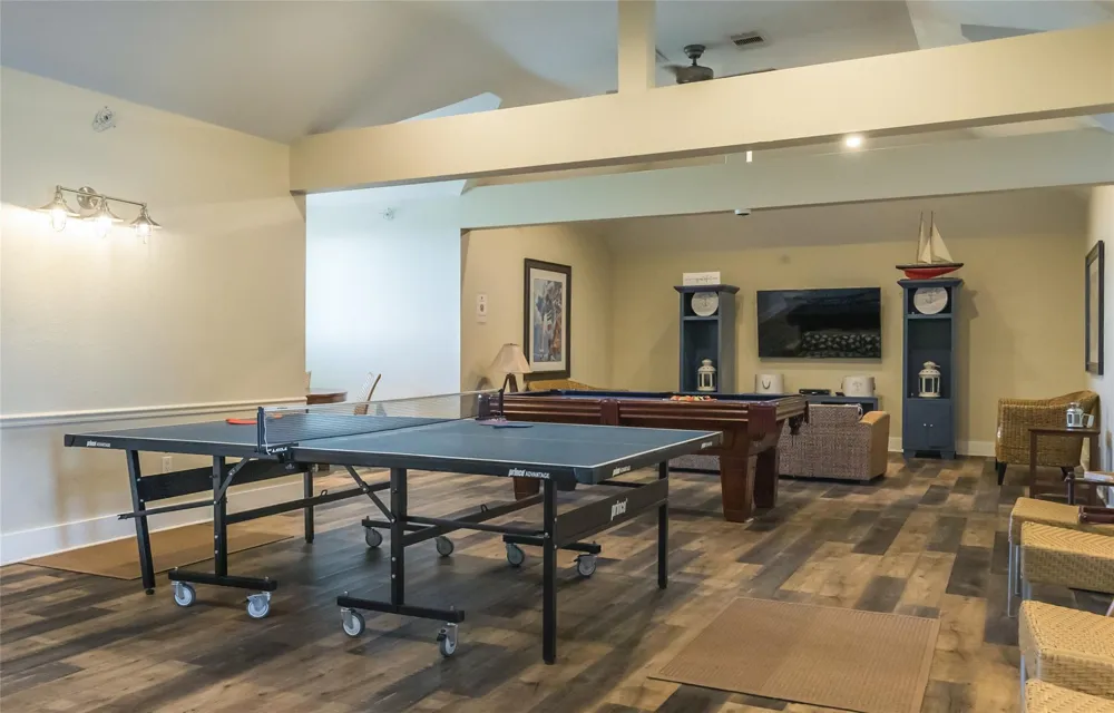 4111 Pointe West Drive #101 Galveston, TX 77554