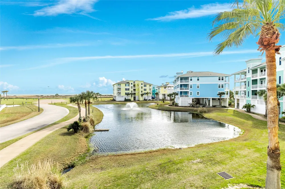 4111 Pointe West Drive #101 Galveston, TX 77554