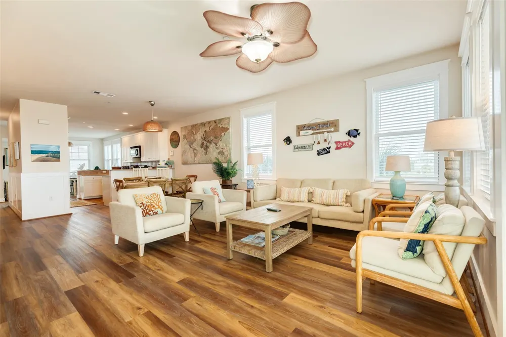 4111 Pointe West Drive #101 Galveston, TX 77554