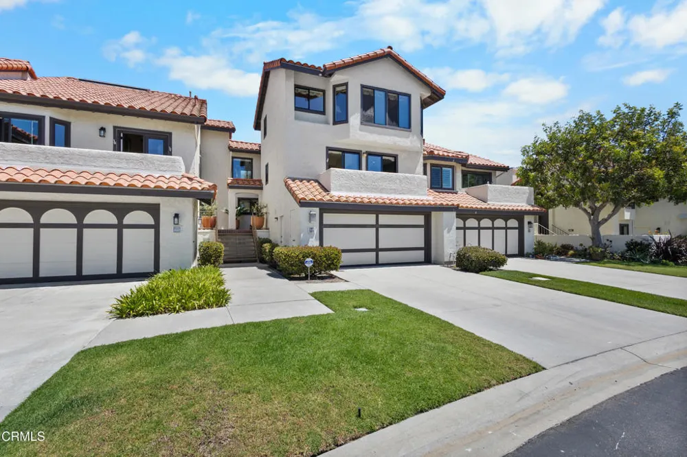 2114 Vina Del Mar Oxnard, CA 93035